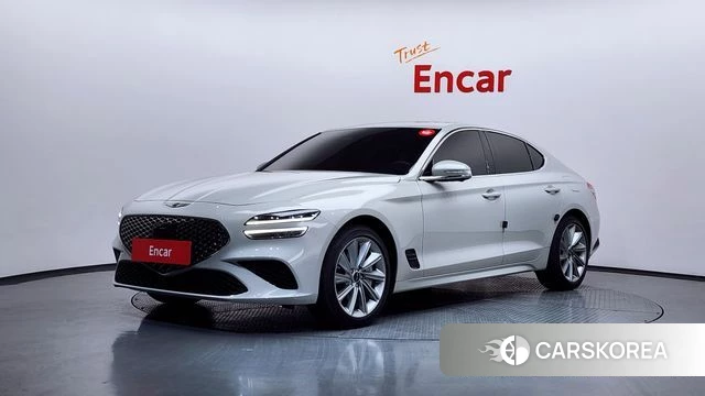 Genesis The New G70 2023 Песочный из Кореи