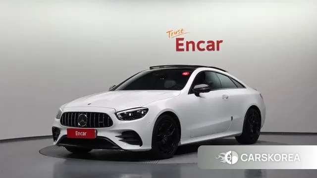 Mercedes-Benz E-Class W213 2023 Белый из Кореи