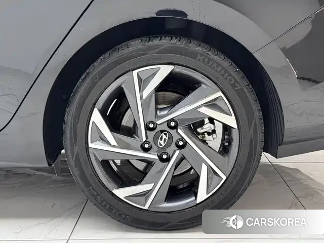 Hyundai Elantra 2024 Черный из Китая