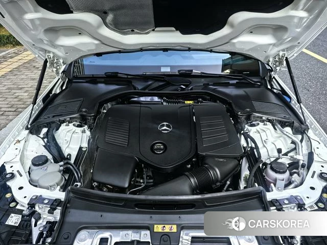 Mercedes-Benz Class C 2022 Белый из Китая