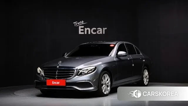 Mercedes-Benz E-Class W213 2018 Серый из Кореи