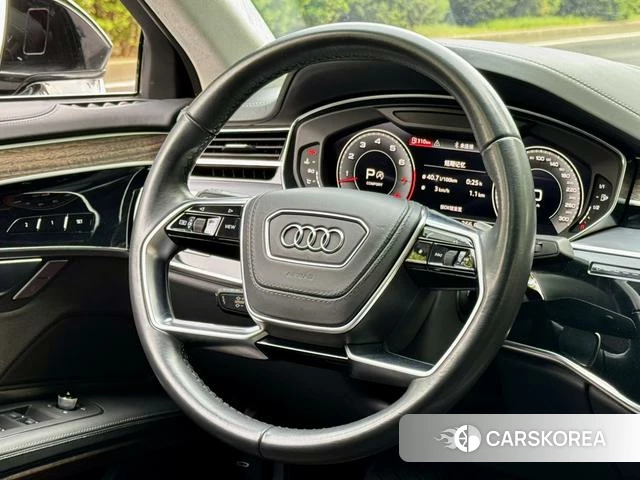 Audi A8 2023 Черный из Китая