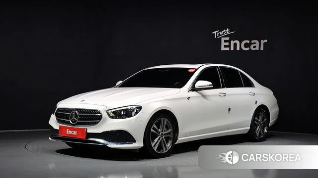 Mercedes-Benz E-Class W213 2022 Белый из Кореи