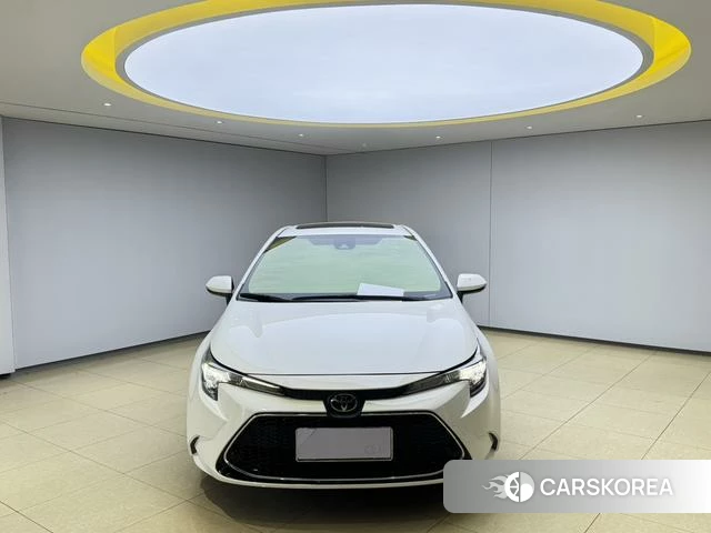 Toyota Lei Ling 2022 Белый из Китая