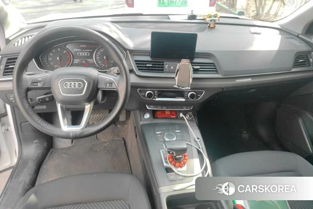 Audi Q5L 2019 Белый из Китая