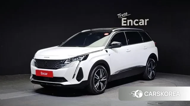 Peugeot 5008 second generation 2023 Белый из Кореи