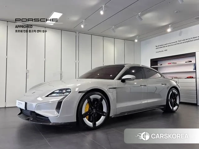 Porsche Taycan 2024 Серебряный из Кореи
