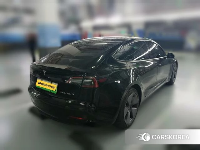 Tesla Model 3 2022 Черный из Китая