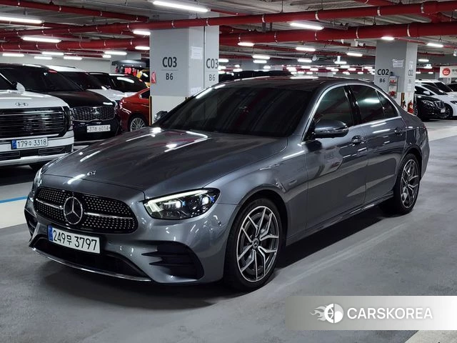 Mercedes-Benz E-Class W213 2021 Серый из Кореи