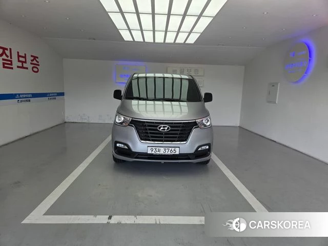 Hyundai The New Grand Starex 2019 Серый из Кореи