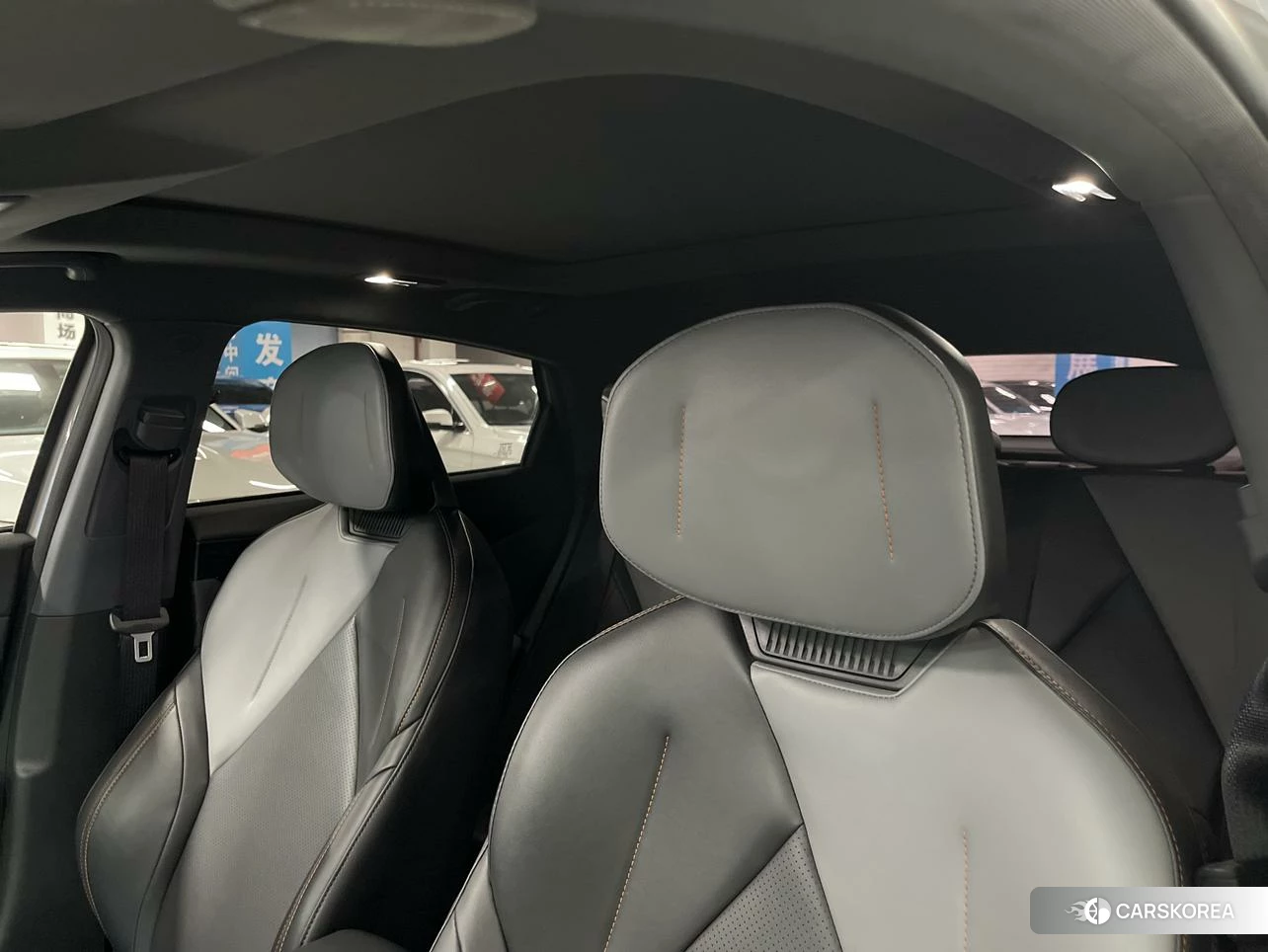 Chang'an UNI-V 2023 Серебристо-серый из Китая