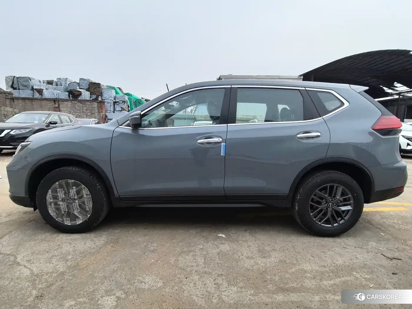 Nissan Qijun 2026 Silver/gray из Китая