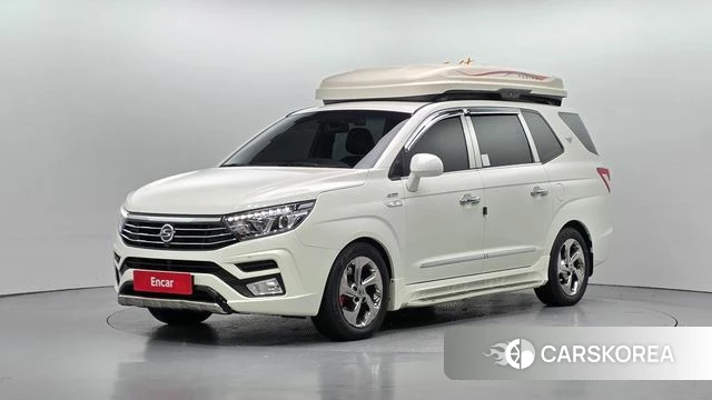 Ssangyong Korando Turismo 2018 Белый из Кореи