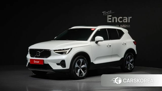 Volvo XC40 2023 Белый из Кореи