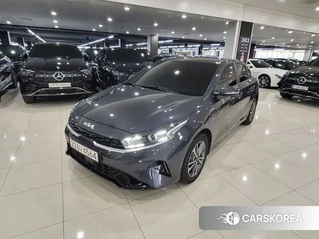 Kia The New K3 2nd generation 2022 Серый из Кореи