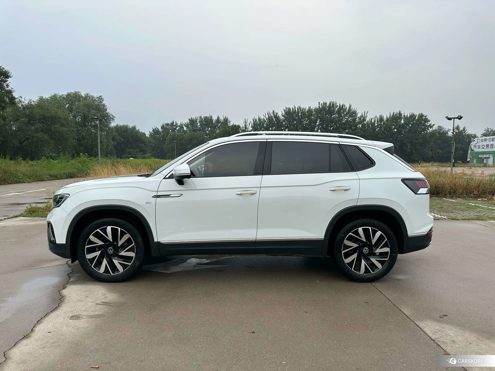 Volkswagen Tanyue 2023 Белый из Китая