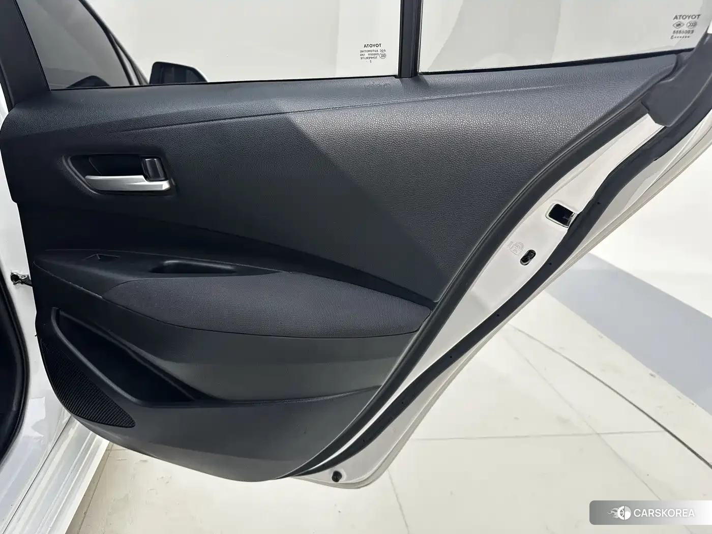 Toyota Corolla 2023 Белый из Китая