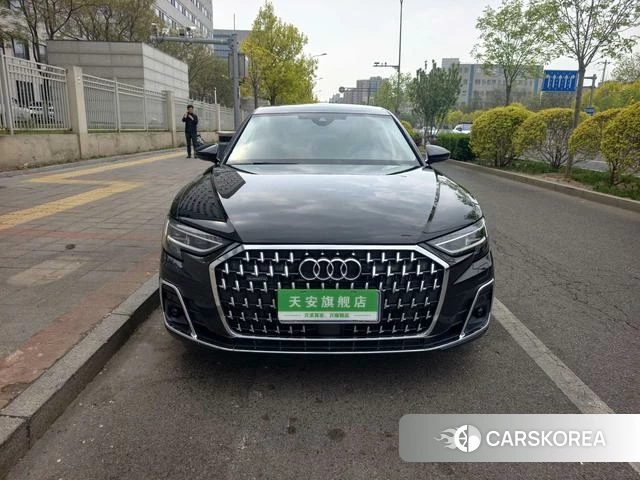 Audi A8 2023 Черный из Китая