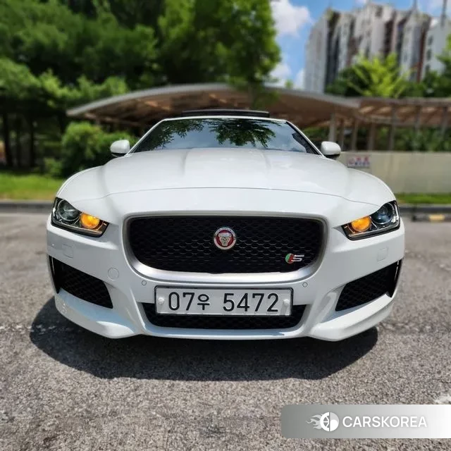 Jaguar XE 2018 Белый из Кореи