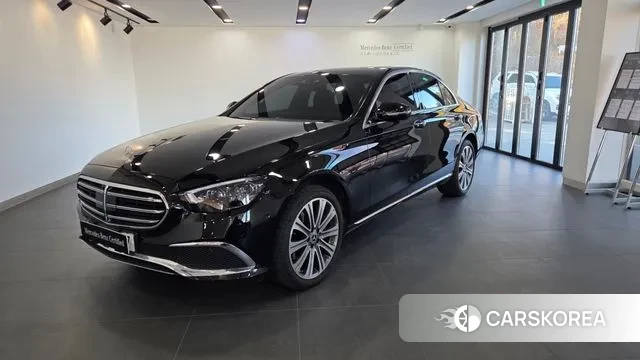 Mercedes-Benz E-Class W213 2023 Черный из Кореи