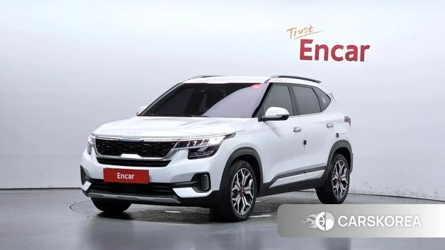Kia Seltos 2022 Белый из Кореи