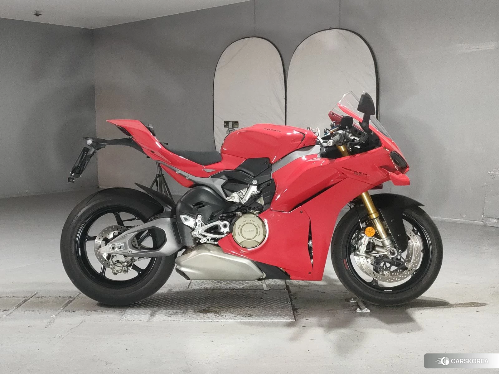 Проданный Ducati PANIGALE V4 S 2025 из Японии, фото 2