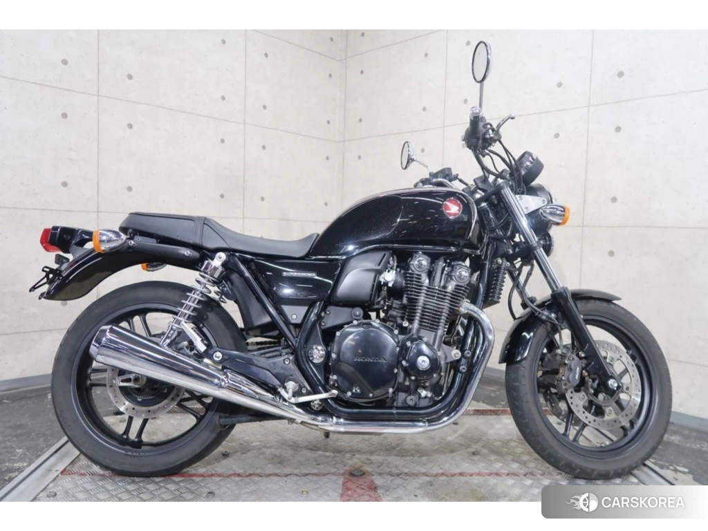 Проданный Honda CB1100 ABS 2019 из Японии