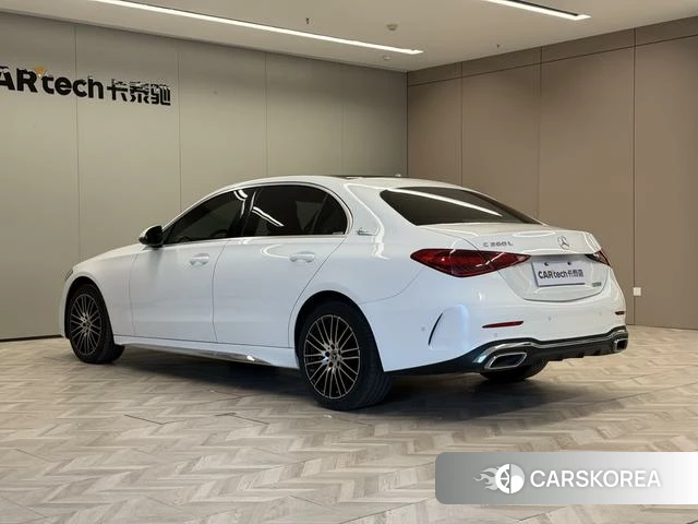 Mercedes-Benz Class C 2023 Белый из Китая