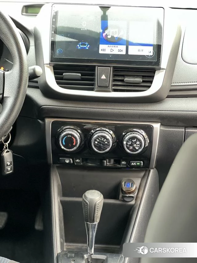 Toyota YARIS L Zhixuan 2018 Красный из Китая