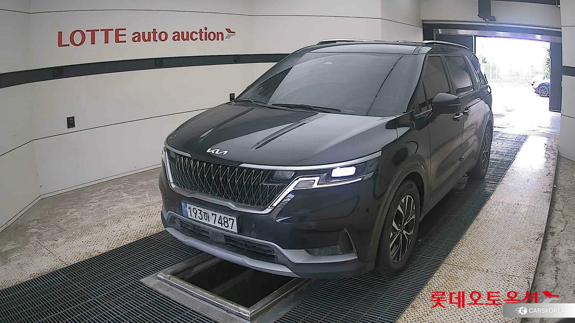 Kia Carnival 2022 Aurora Black Pearl из Кореи