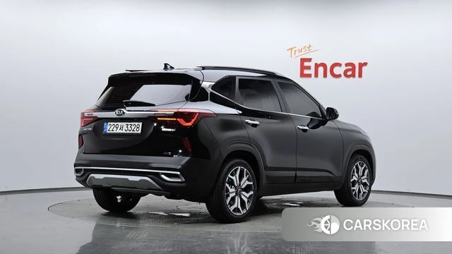 Kia Seltos 2020 Черный из Кореи