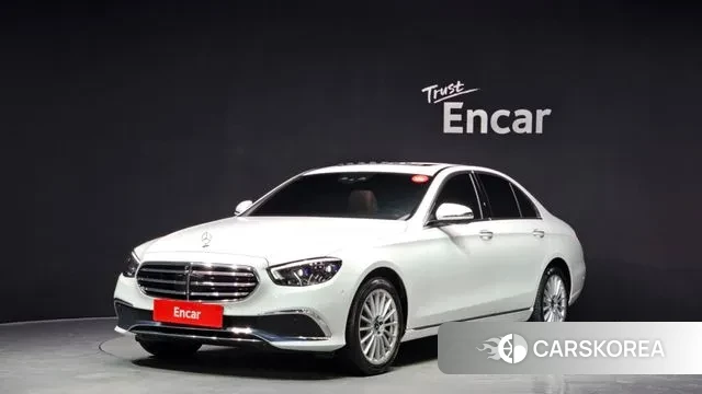 Mercedes-Benz E-Class W213 2022 Белый из Кореи