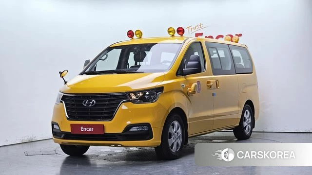 Hyundai The New Grand Starex 2018 Желтый из Кореи