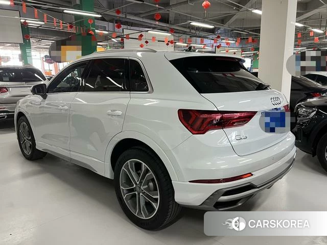 Audi Q3 2021 Белый из Китая