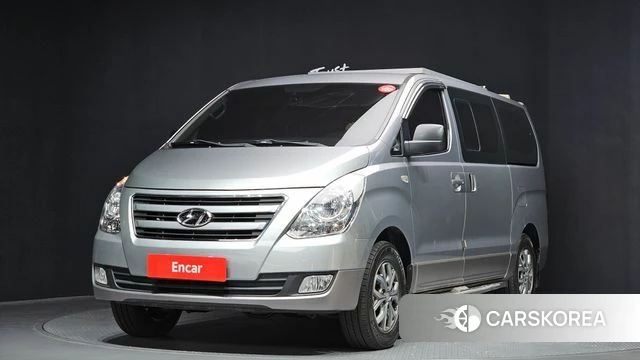 Hyundai Grand Starex 2018 Серебряный из Кореи