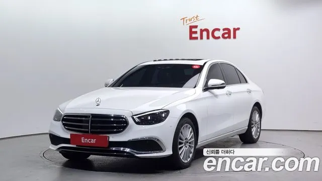Mercedes-Benz E-Class W213 2023 Белый из Кореи