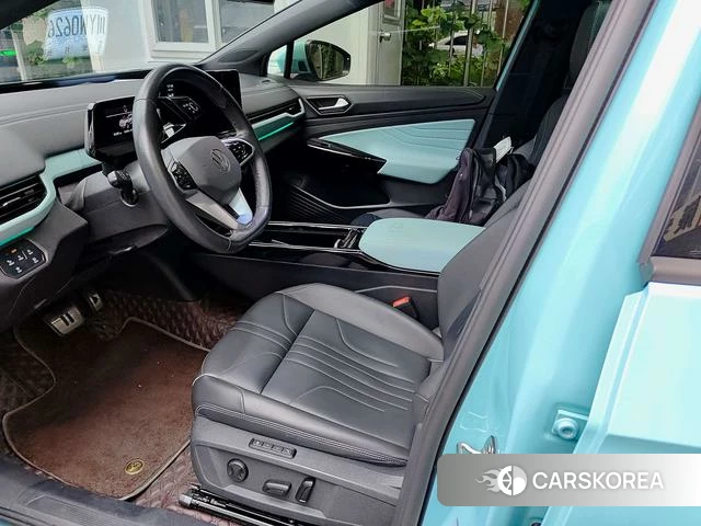 Volkswagen ID.4 X 2023 Зеленый из Китая