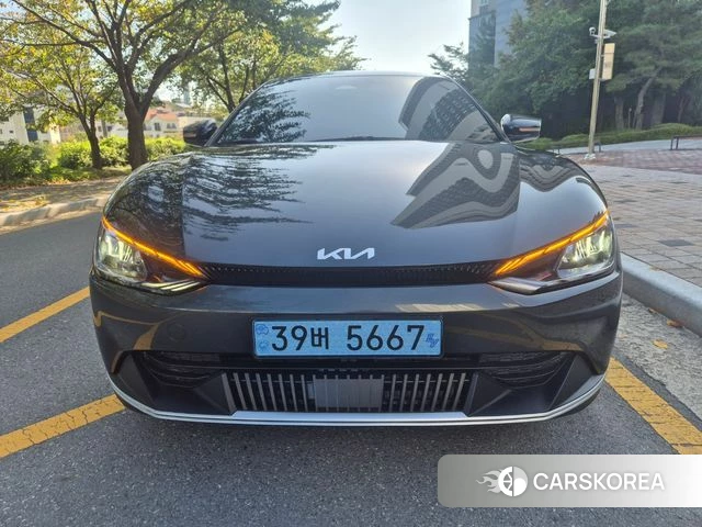 Kia EV6 2022 Серый из Кореи