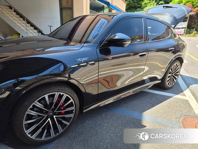 Maserati Grecale 2023 Черный из Кореи