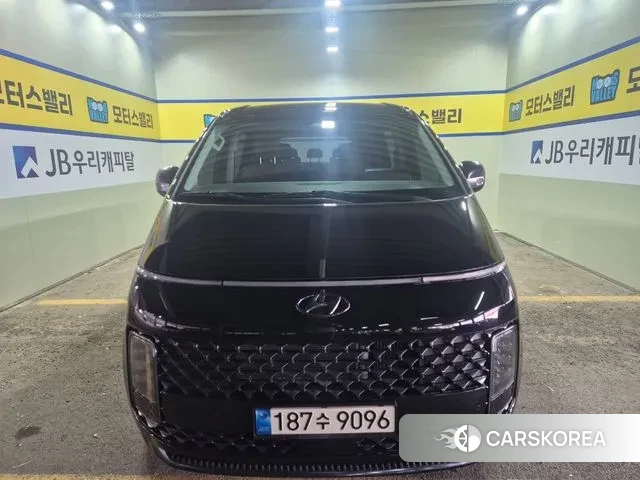 Hyundai Staria 2021 Черный из Кореи