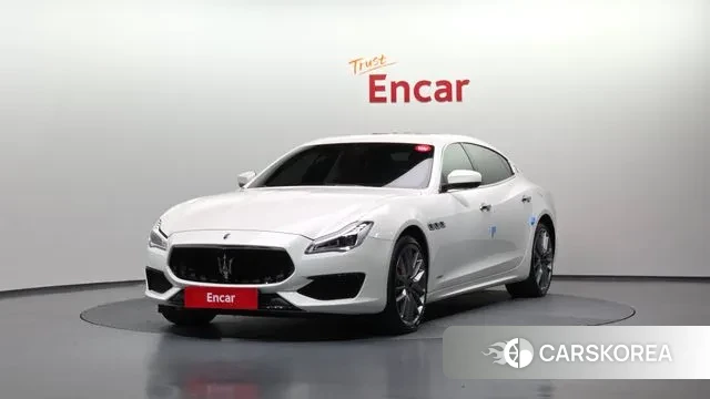 Maserati Quattroporte 2018 Белый из Кореи