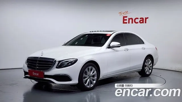 Mercedes-Benz E-Class W213 2019 Белый из Кореи
