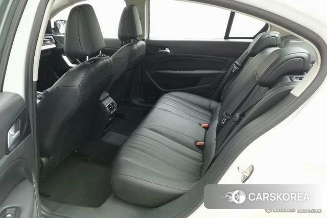 Peugeot 408 2021 Белый из Китая