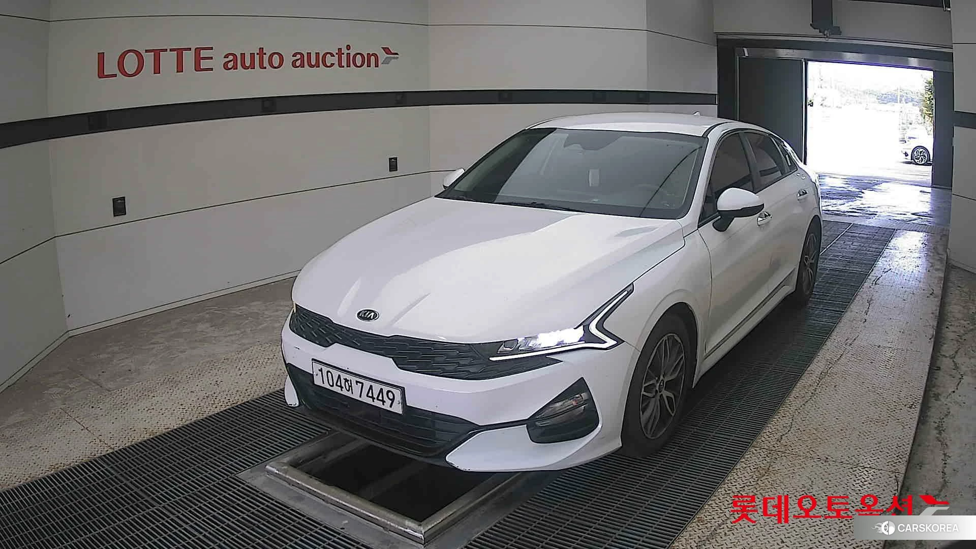 Kia K5 2020 Snow White Pearl (optional) из Кореи