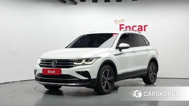 Volkswagen Tiguan second Generation 2022 Белый из Кореи