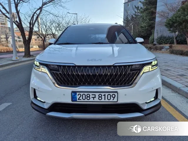 Kia Carnival 4th generation 2023 Белый из Кореи