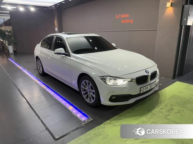 BMW 3 Series (F30) 2018 Белый из Кореи