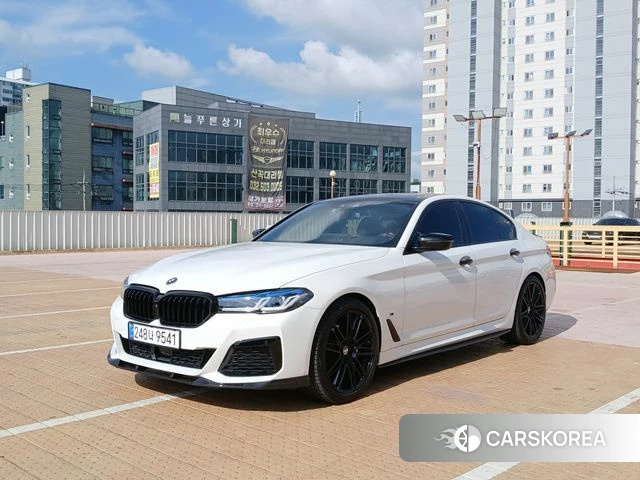 BMW 5 Series (G30) 2018 Белый из Кореи