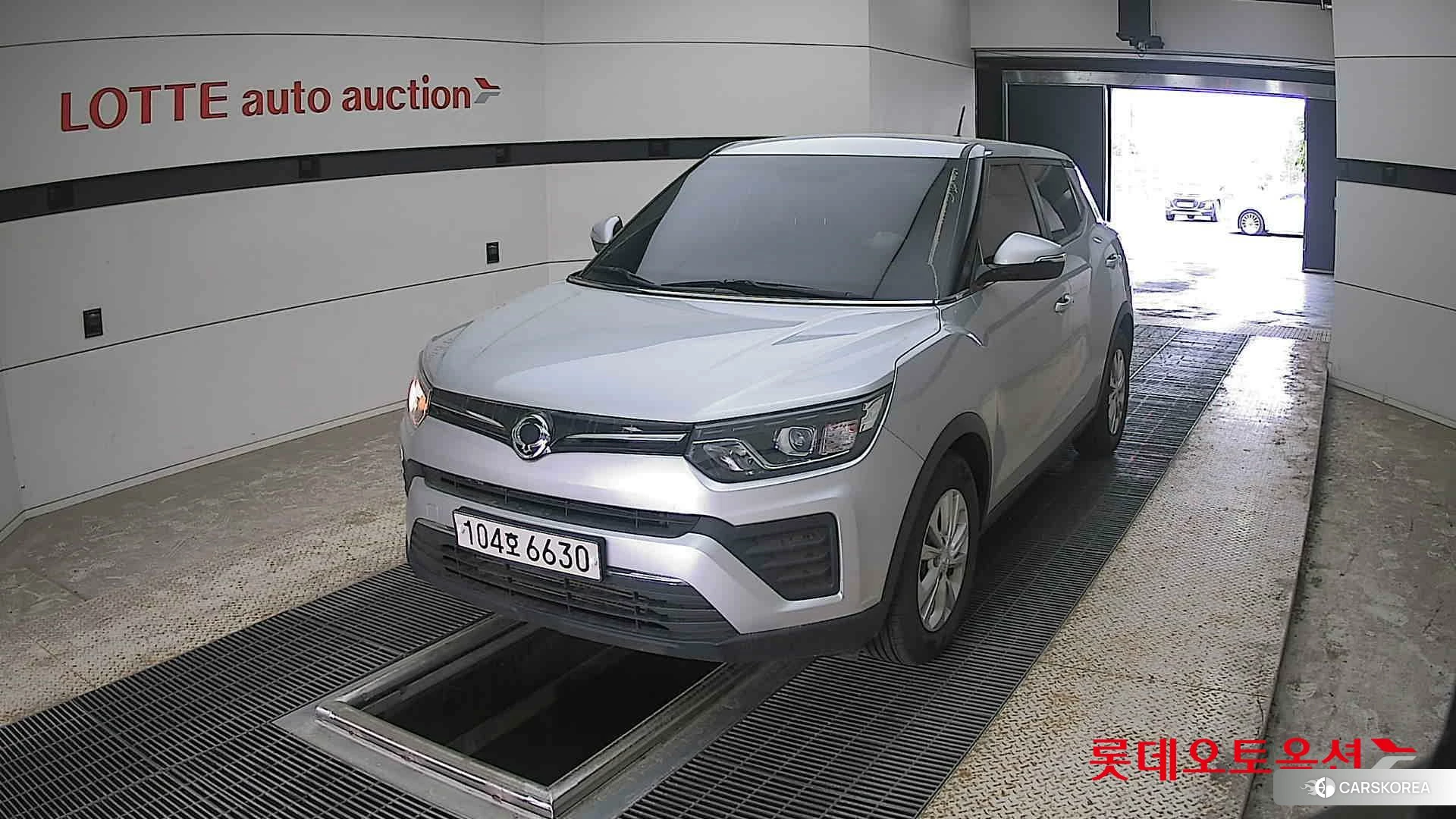 SsangYong Tivoli 2021 Silent Silver из Кореи