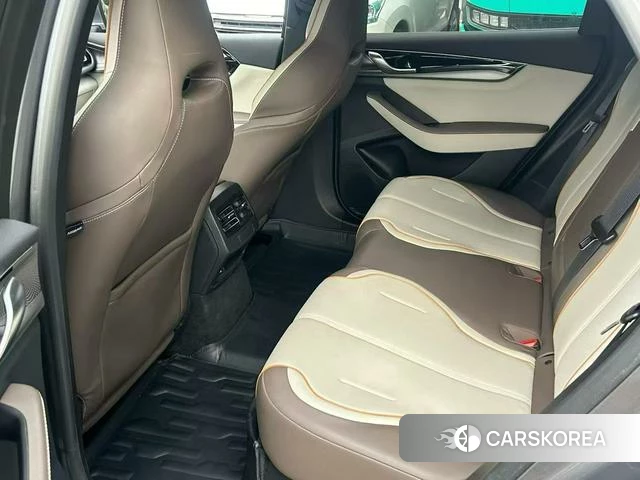 BYD Qin PLUS DM 2023 Темно-серый из Китая